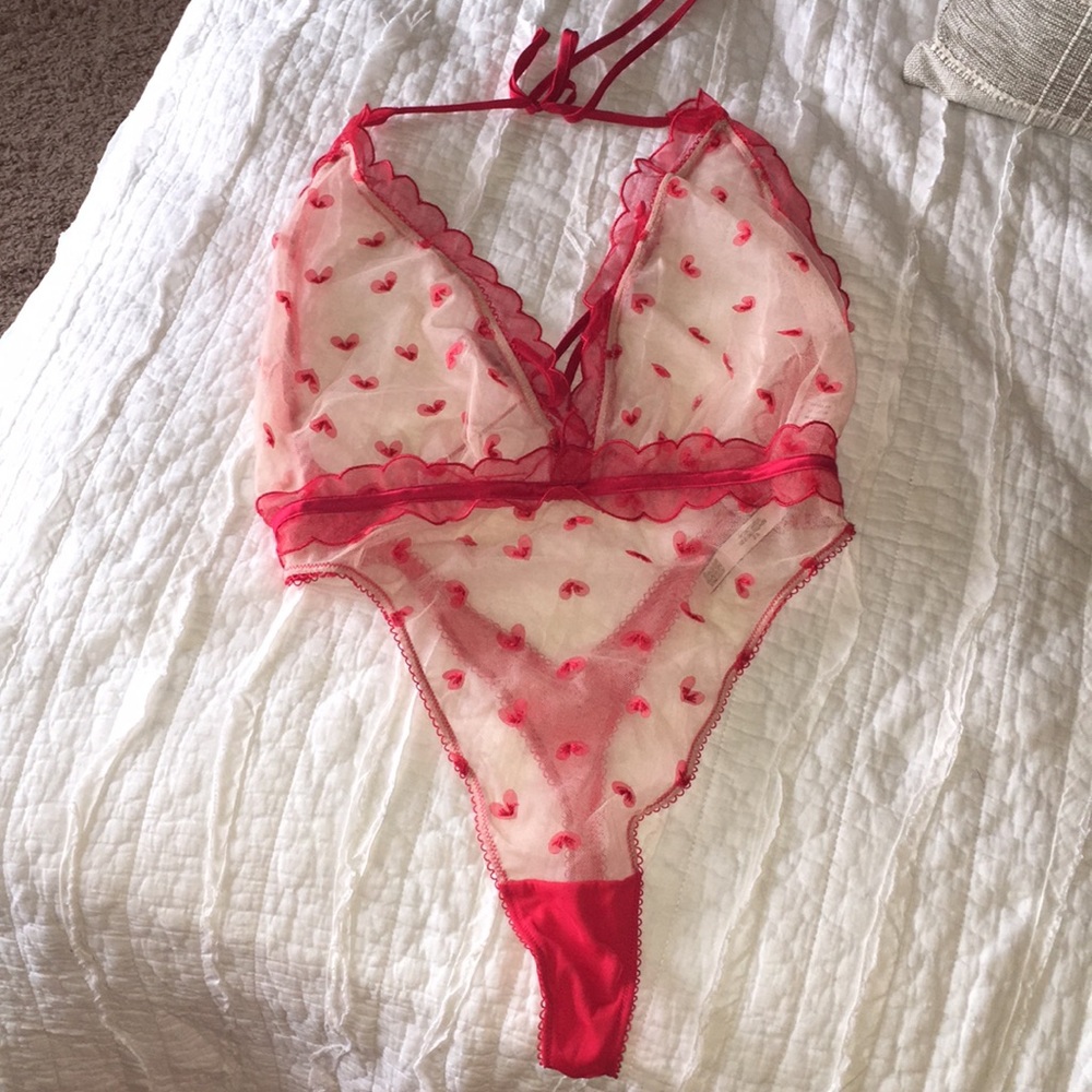 VS Valentine’s Day Lingerie
